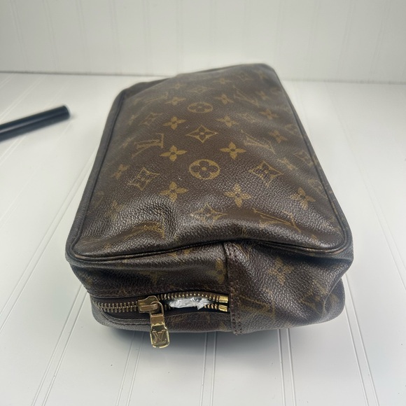 Louis Vuitton Trousse 28 Unisex Brown Monogram canvas Cosmetic Bag - Picture 8 of 15